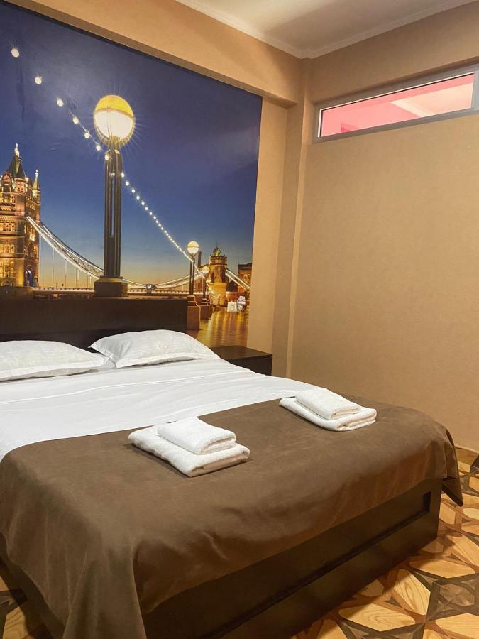 Hotel Saburtalo Roni 第比利斯 外观 照片