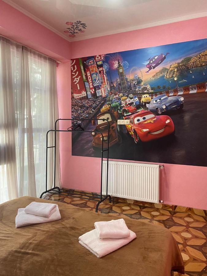 Hotel Saburtalo Roni 第比利斯 外观 照片